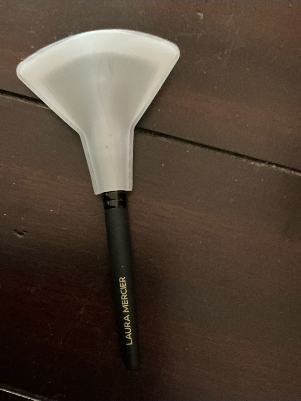 NWT Laura Mercier Fan Powder Brush